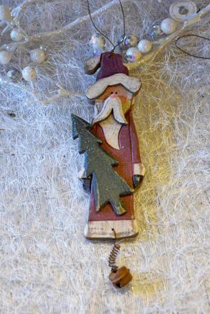 Weihnachtsmänner aus Holz zum Aufhängen, 4 Motive