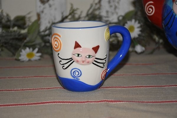 Tassen / Becher mit Katze oder Maus, handbemalt - aus Keramik