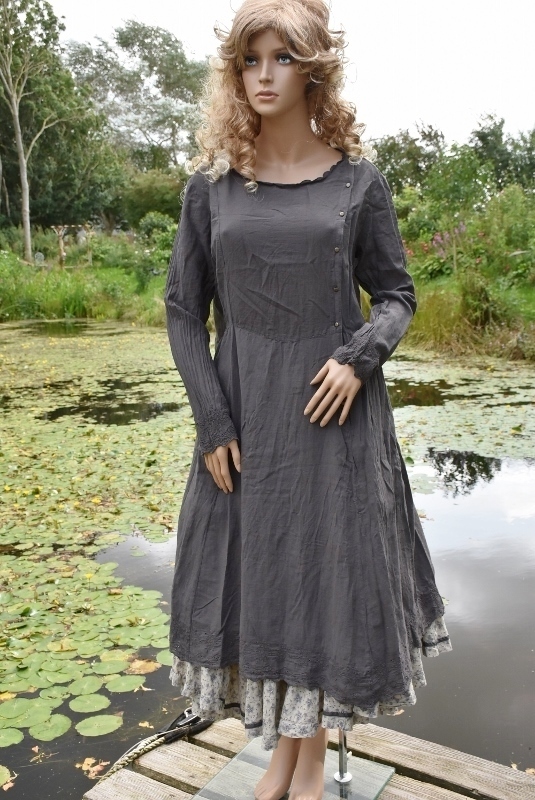Jayko  Kleid Plean aus embroidered cotton veil in cinder, Gr. L