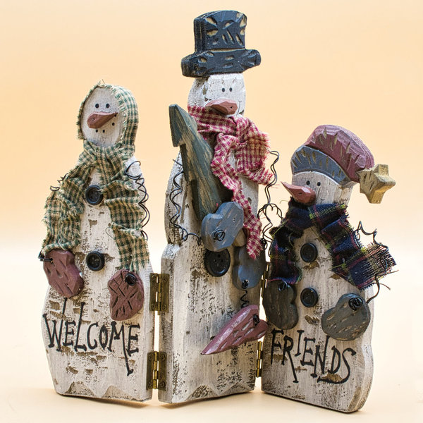 Drei Schneemänner aus Holz "Welcome Friends"